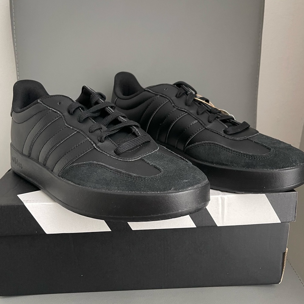 Adidas Men’s Bareda Black Size 12 - Picture 4 of 13